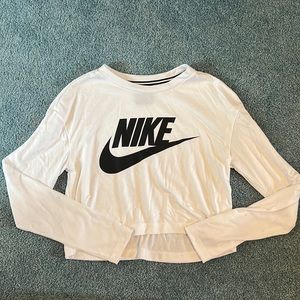 Nike Cropped Long Sleeve